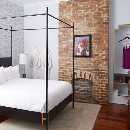 Henry Howard Hotel New Orleans Bagian luar foto