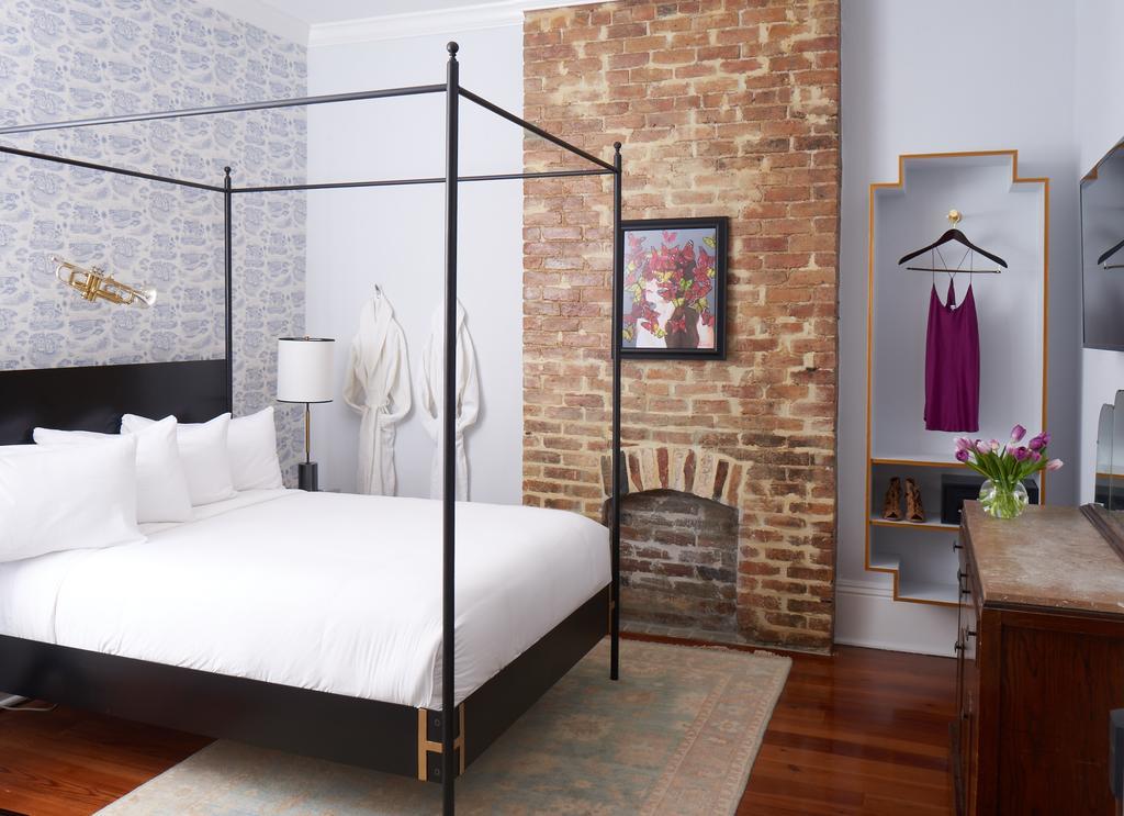 Henry Howard Hotel New Orleans Bagian luar foto