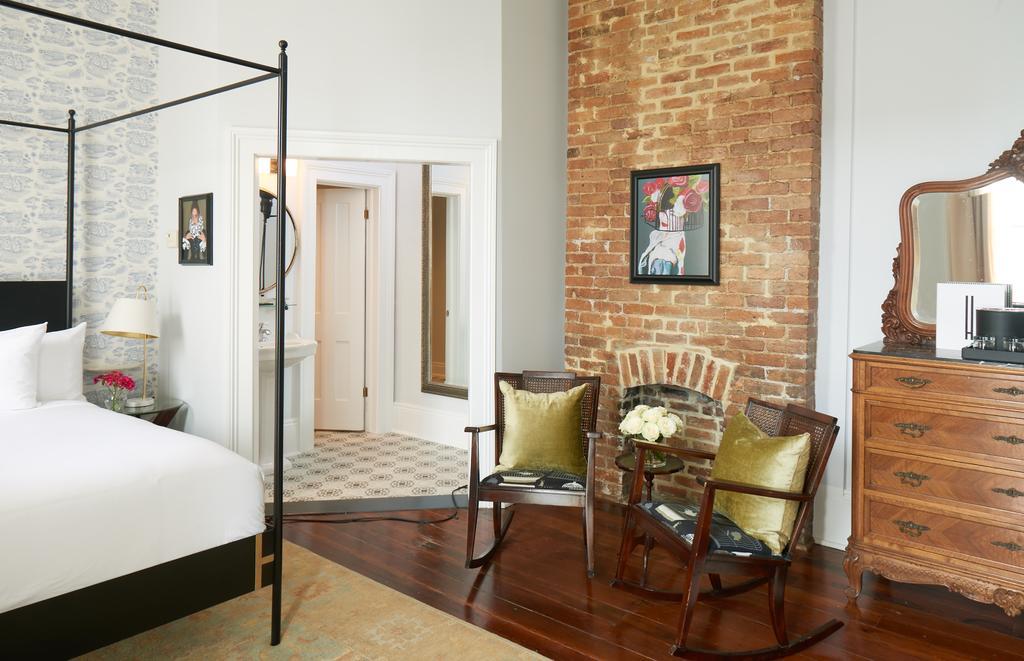 Henry Howard Hotel New Orleans Bagian luar foto
